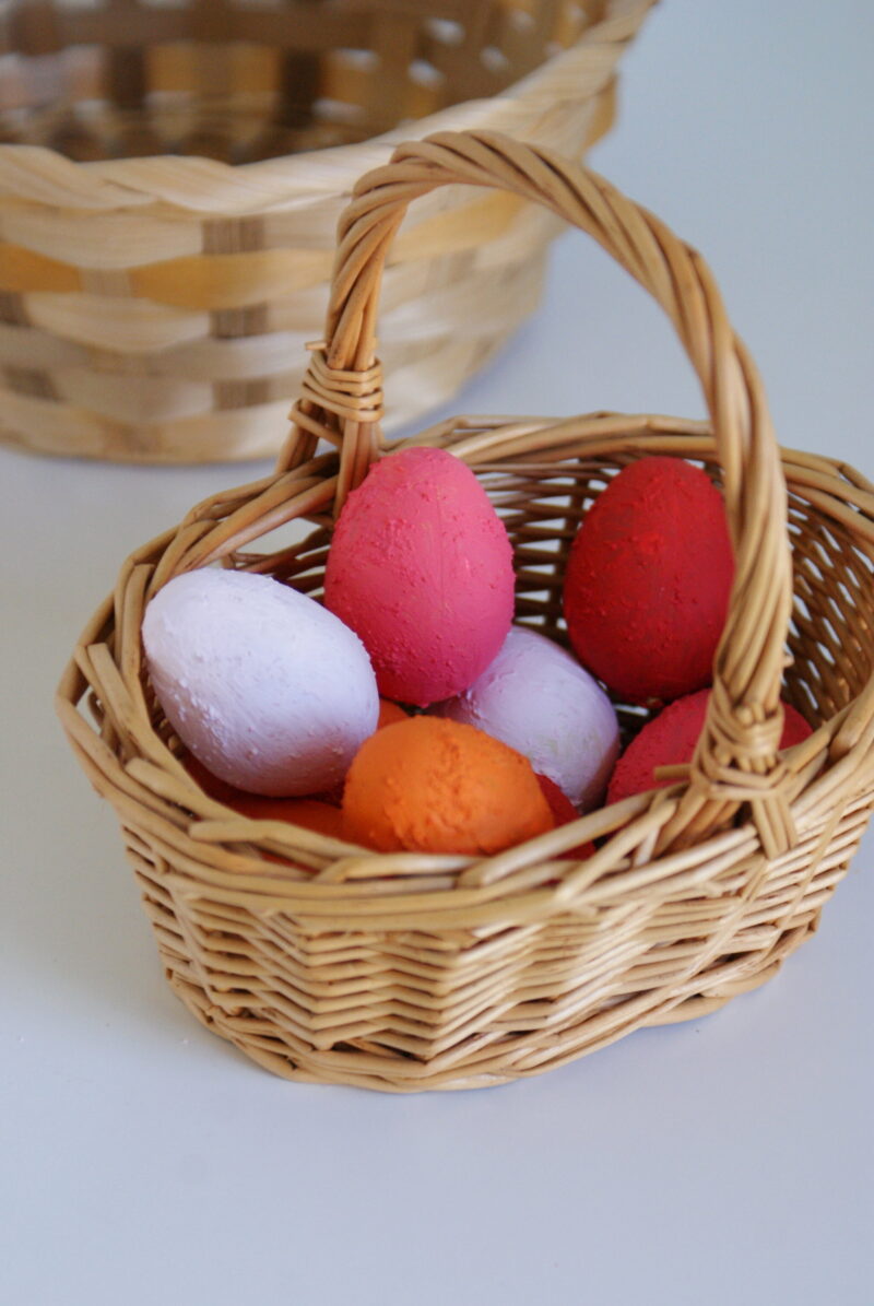 LAST MINUTE DIY TERRACOTTA EASTER EGGS DECORATION (WITH HOMEMADE PAINT ...