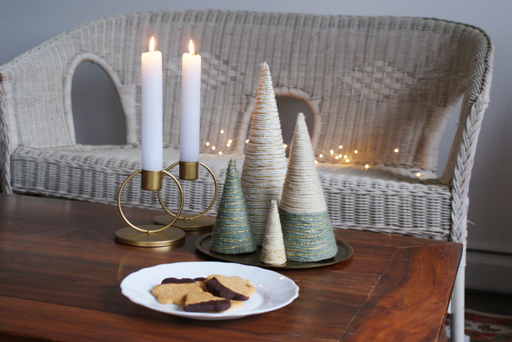 alberelli albero natale fai da te lana cotone filo spago minimalista scandinavia decorazione casa facile veloce idea handmade