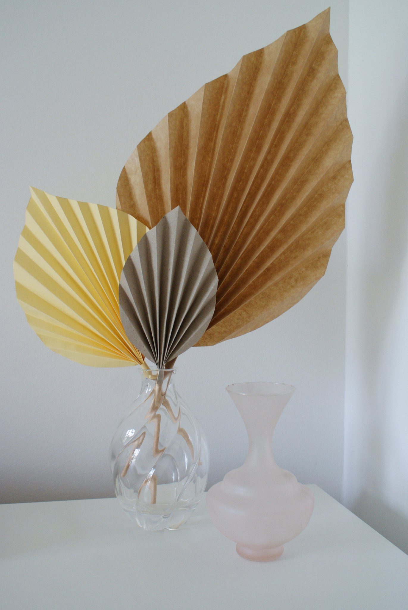 HOW TO MAKE DIY PAPER PALM LEAVES (EASY TUTORIAL) - Francine's